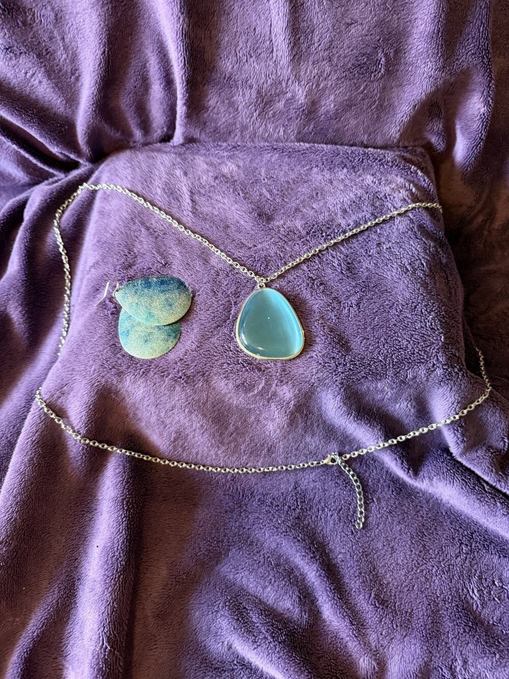 Lg Teardrop Turquoise Green/Blue Pendant Silver Tone Chain + Matching Earrings